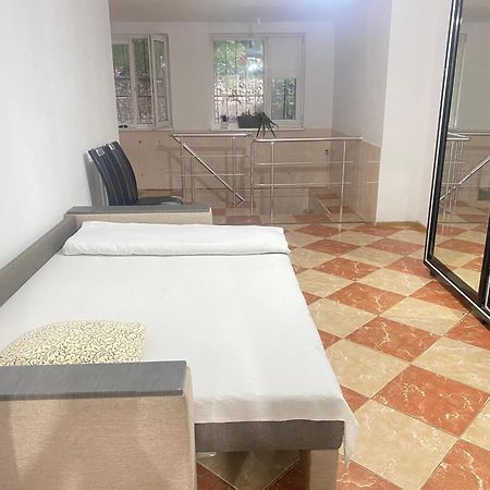 Welcome Home キシナウ エクステリア 写真